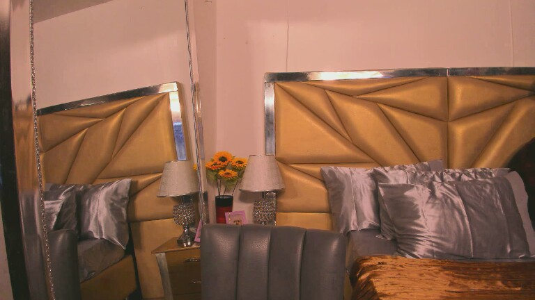 KarenDuval's Streamate show and profile