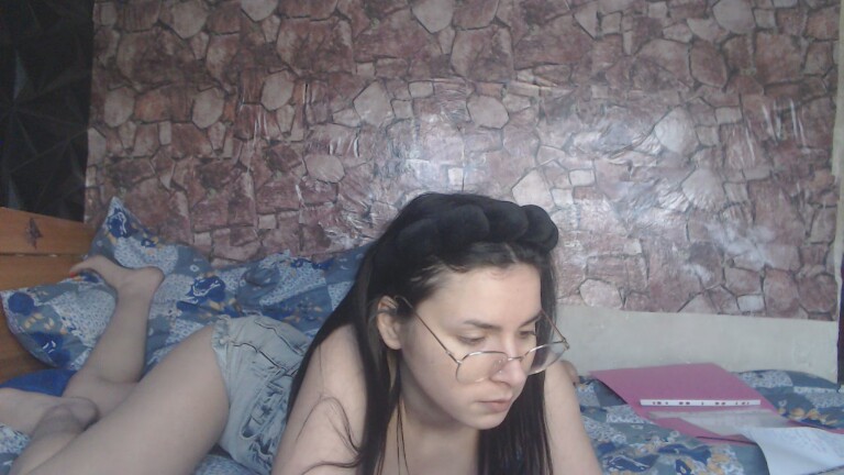 SELYINA's Streamate show and profile