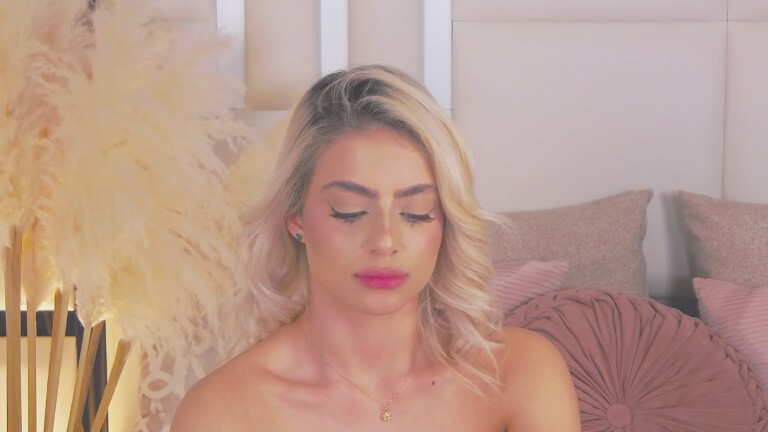 JohanaMiller's Streamate show and profile