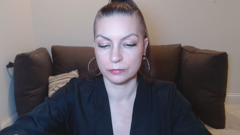 TheeLadyKatrina's Streamate show and profile