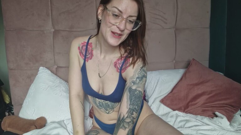 KaiaCreates's Streamate show and profile