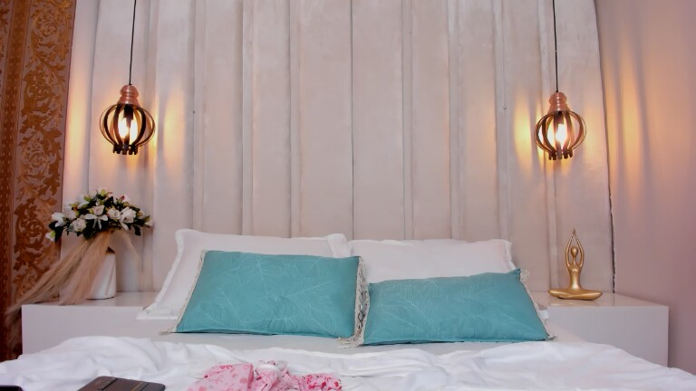 CharlotteBakers's Streamate show and profile