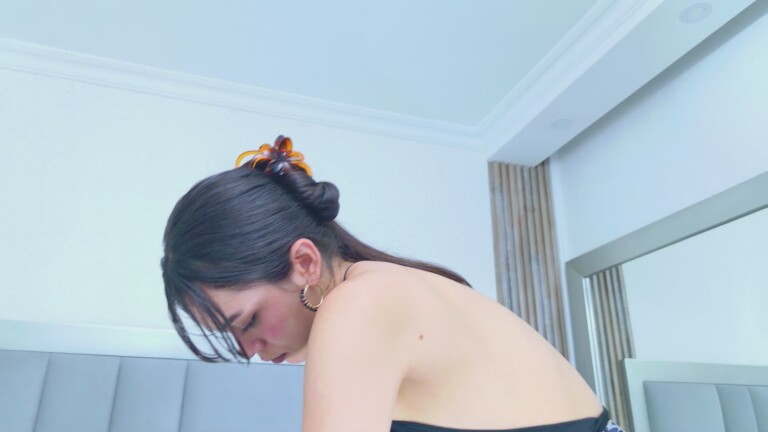 AlanaBlavi's Streamate show and profile