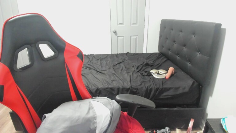 Demixoxo6996's Streamate show and profile