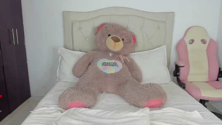 SofiaLara020's Streamate show and profile