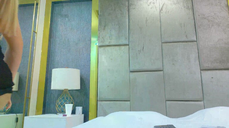 NiaYork's Streamate show and profile