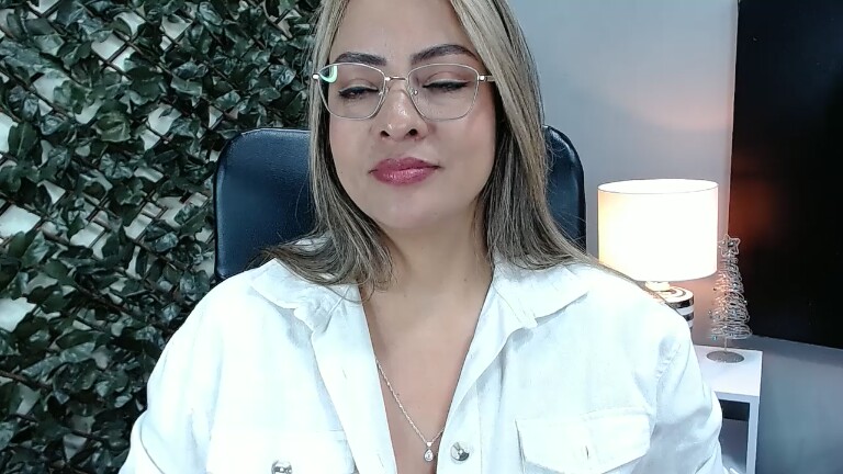 Laureen_Steele's Streamate show and profile