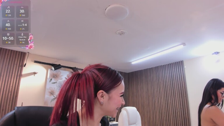 Mariana_Miller's Streamate show and profile