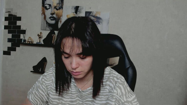 GlamNova's Streamate show and profile