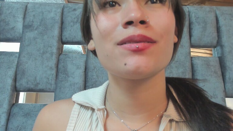 YUMEKOOO's Streamate show and profile