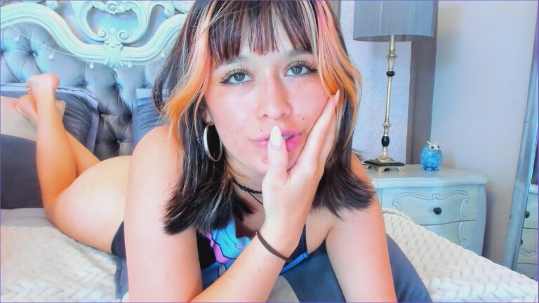 SiaSavach's Streamate show and profile