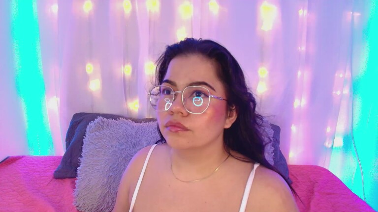 LinaRossie's Streamate show and profile