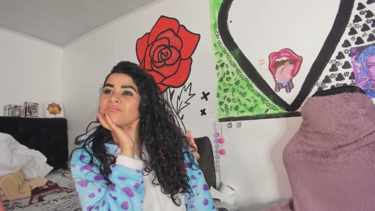 CinthiaCM's Streamate show and profile