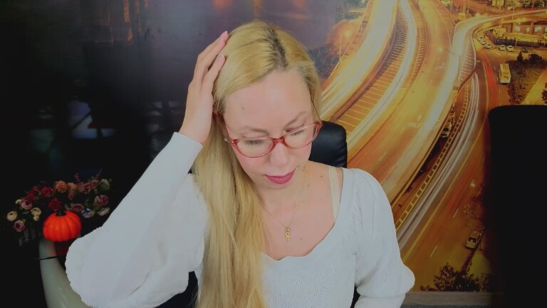 SofiaChastain's Streamate show and profile