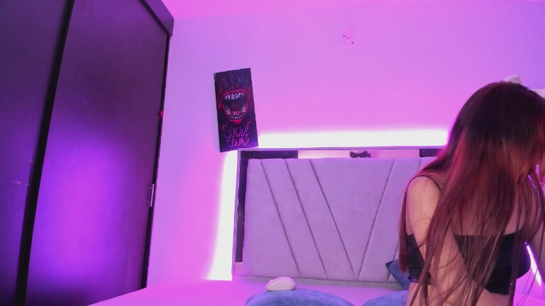 AntonellaaFernandez's Streamate show and profile