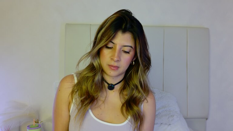 ValentinaCastillo's Streamate show and profile