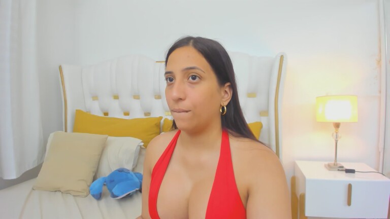 elianaasuarez's Streamate show and profile