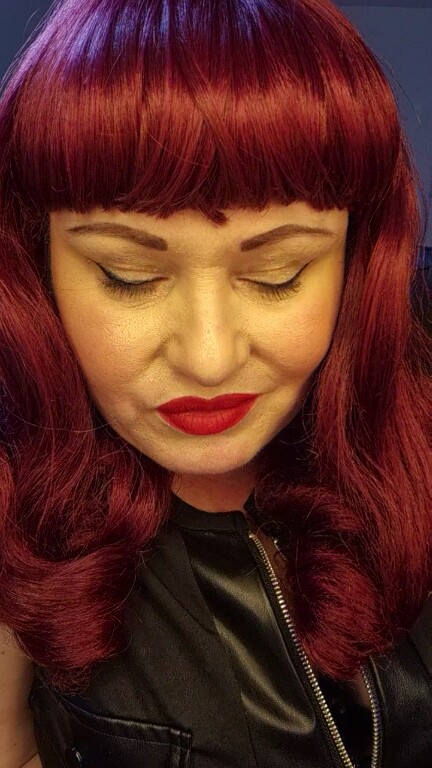 TheDevineMissDeviant's Streamate show and profile