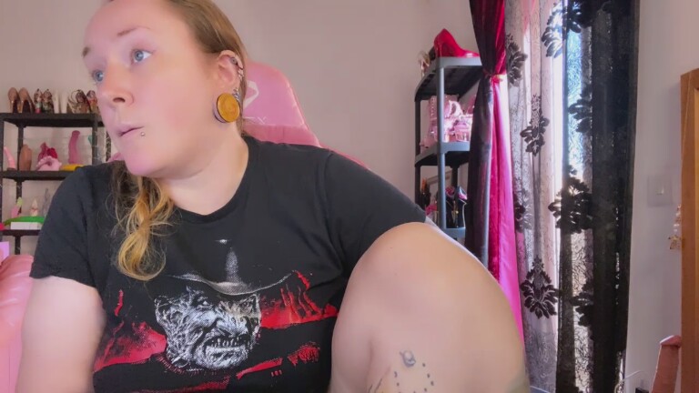 GoddessKisica's Streamate show and profile