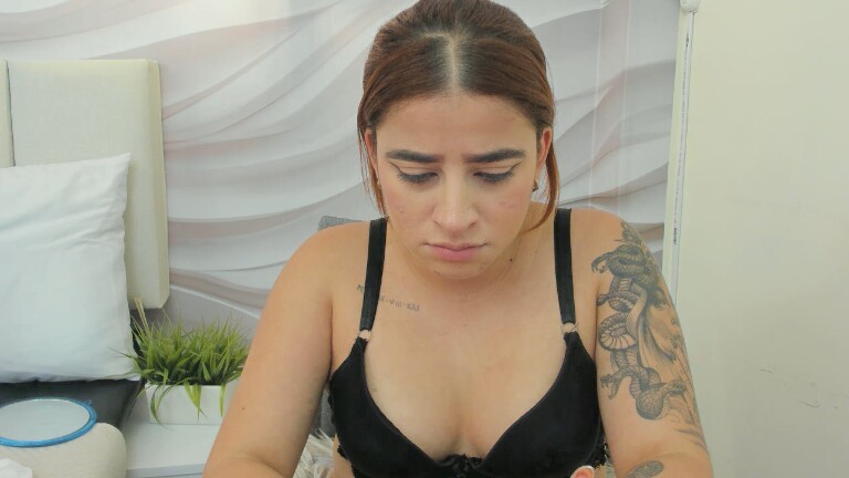 Martina_conor's Streamate show and profile