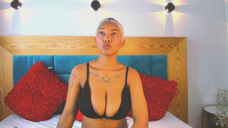 Melanie_Morgan69's Streamate show and profile