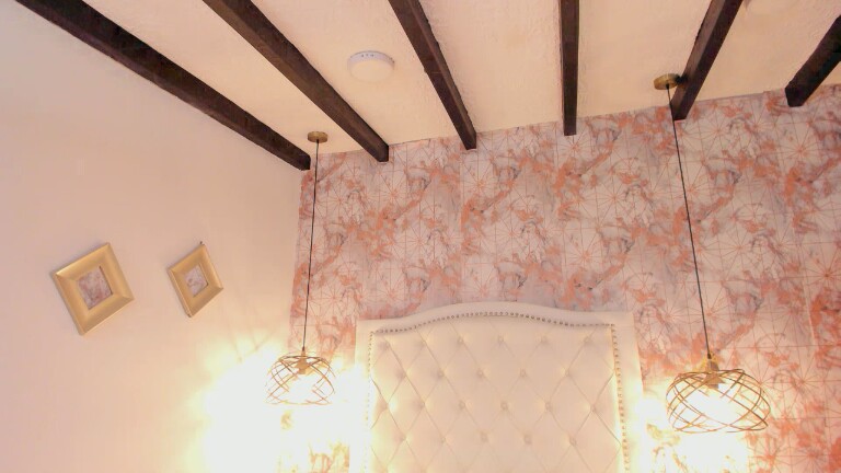 SaharaLyn's Streamate show and profile