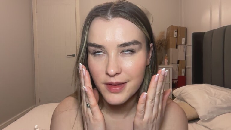 PeacheyyStuff's Streamate show and profile