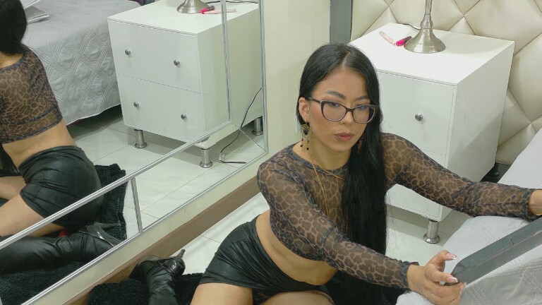 AishaVelvet's Streamate show and profile