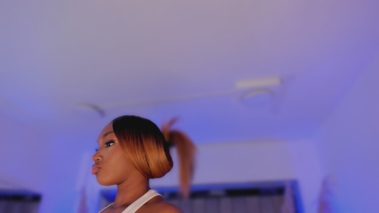 ChaynnaCooper's Streamate show and profile