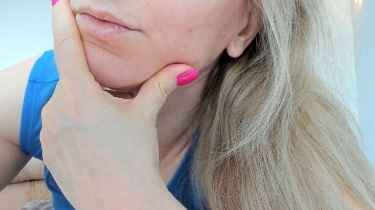 XxSweety_GirlxX's Streamate show and profile