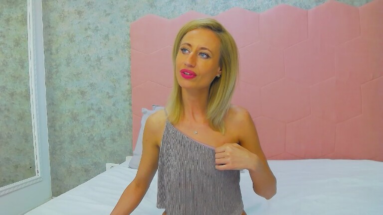 DeliaMarlow's Streamate show and profile