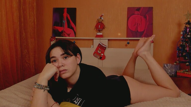 GlamNova's Streamate show and profile