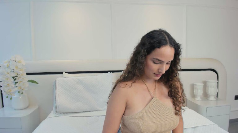 DulceRosie's Streamate show and profile