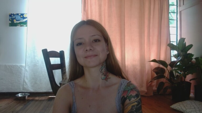 VicktoriaLou's Streamate show and profile