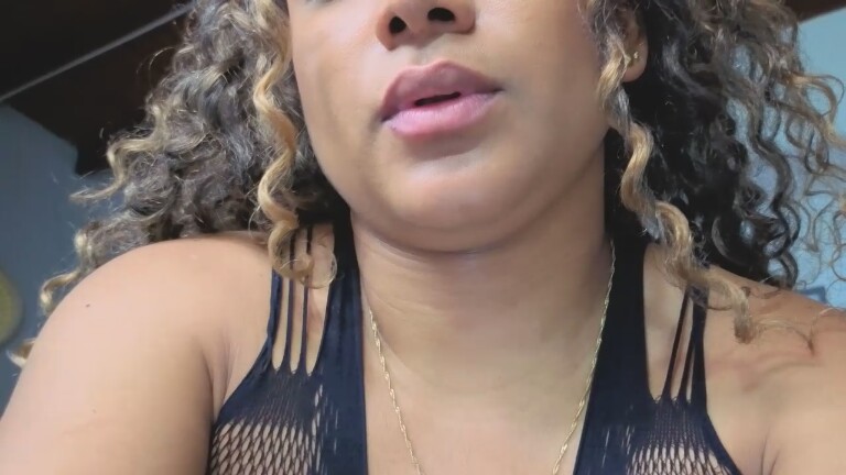 tina_diamond's Streamate show and profile