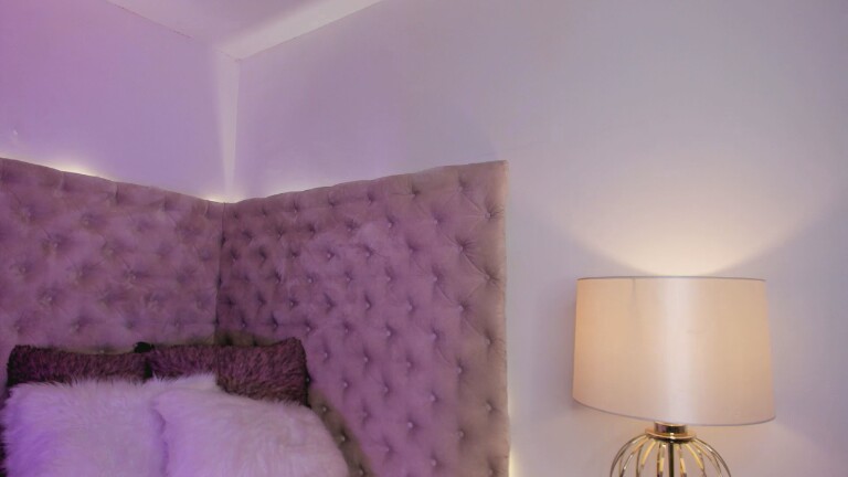 Alanna_Blakes's Streamate show and profile