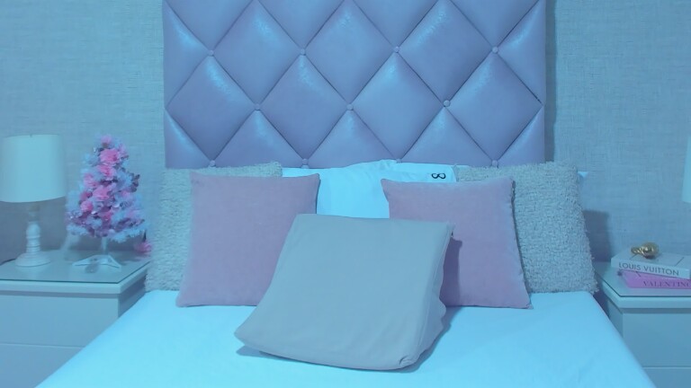 HannaWade's Streamate show and profile