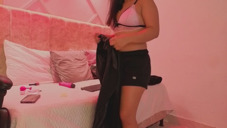 scarlet_lacee's Streamate show and profile