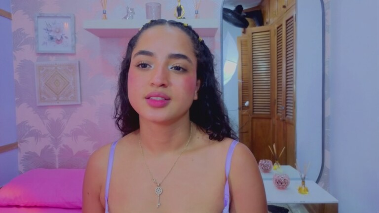 Emmaa_Thompsoon's Streamate show and profile