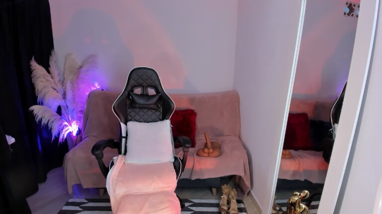 NatalieSaenz29's Streamate show and profile