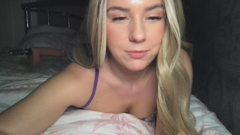 Bella808's Streamate show and profile