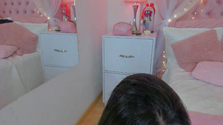 AlexandraWinterr's Streamate show and profile