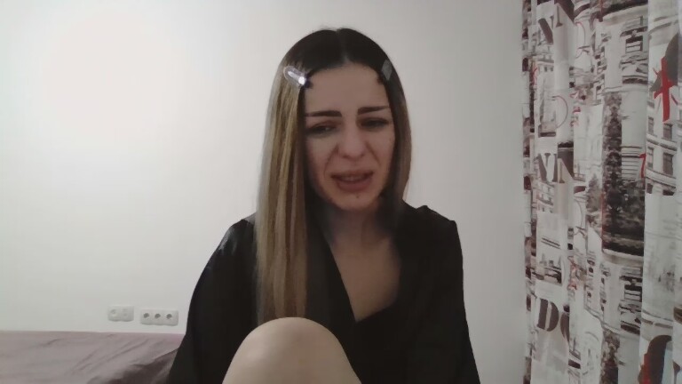 EMYILIA's Streamate show and profile