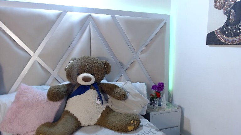 AgathaVegaa's Streamate show and profile