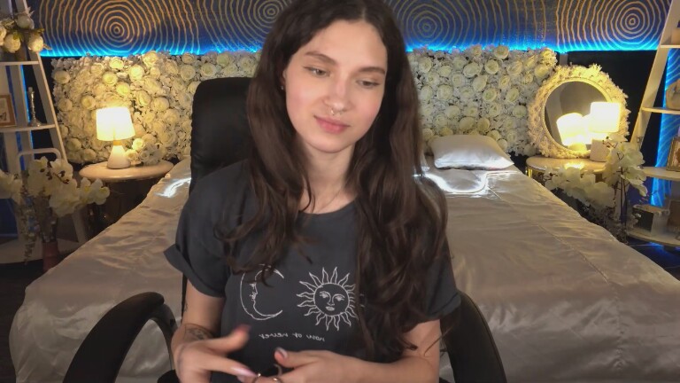 HappyFlowerr's Streamate show and profile