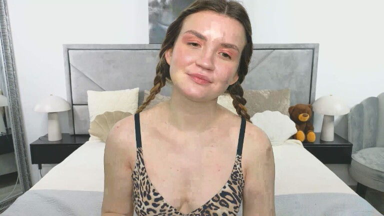 Reneswee's Streamate show and profile