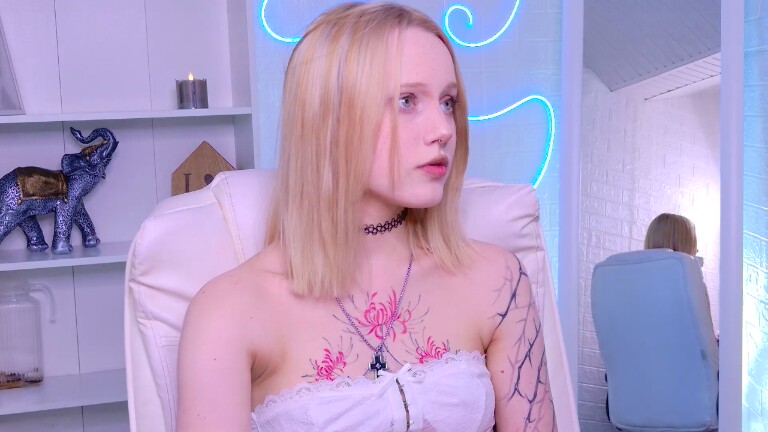 AmanneMissa's Streamate show and profile