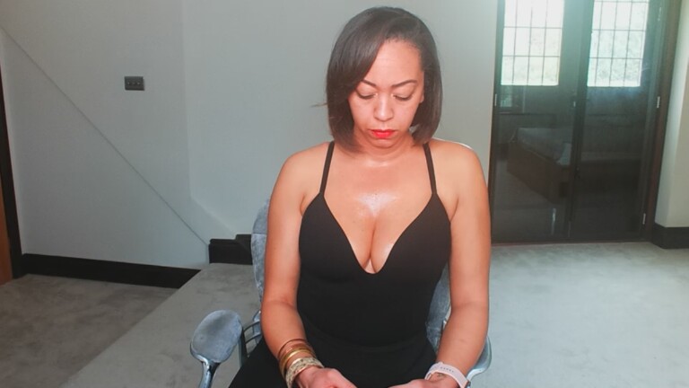 QueenTrick's Streamate show and profile