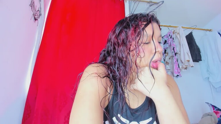 EmillyCoper's Streamate show and profile