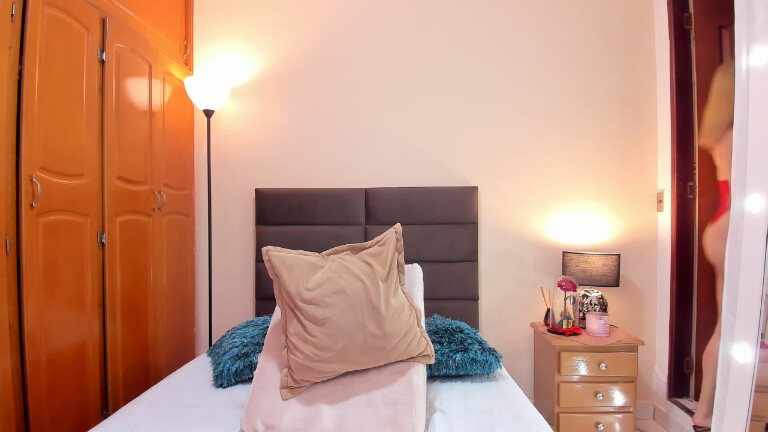 PaulinaAmber's Streamate show and profile